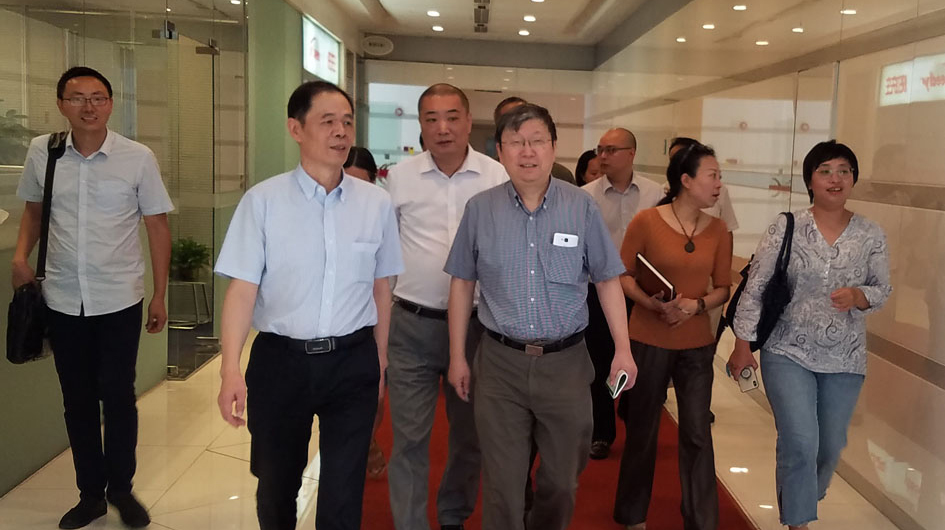 市發改委周強副主任一行蒞臨萬都與國惠調研鍋爐減排提...